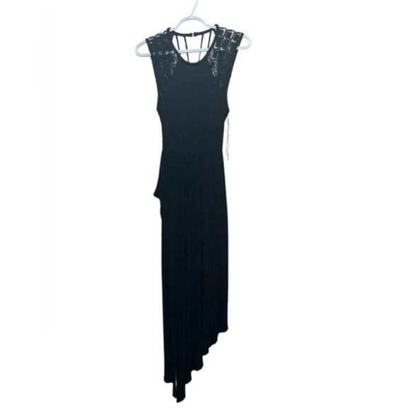 Dresses & Skirts - Black Dress